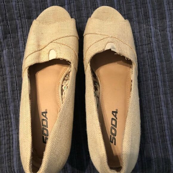 Soda high heels wedge size 7.5 - 8.5 - Picture 1 of 3